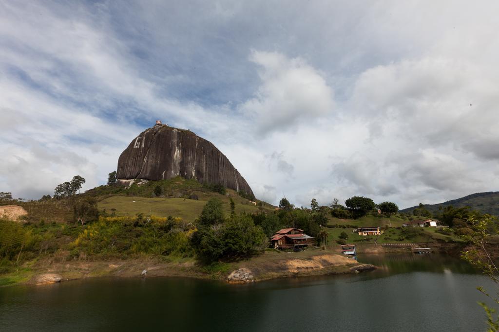 Casa Galeria Guatape Villa Exterior foto